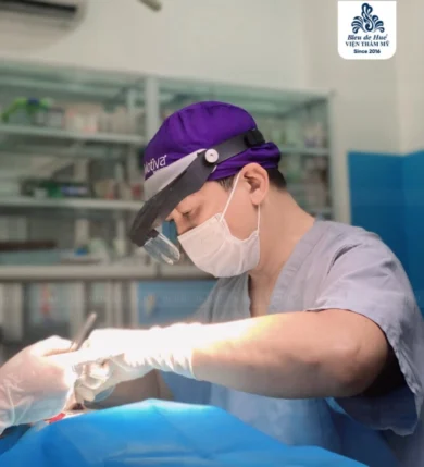 Dr. Hậu và KHUÊ