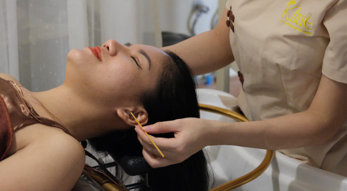 Gội đầu dưỡng sinh thư giãn cùng KHUÊ