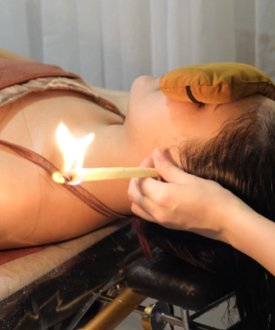 Xông tai bằng nến